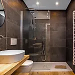 Appartamento Somptueux - Piscine Privée - Parking