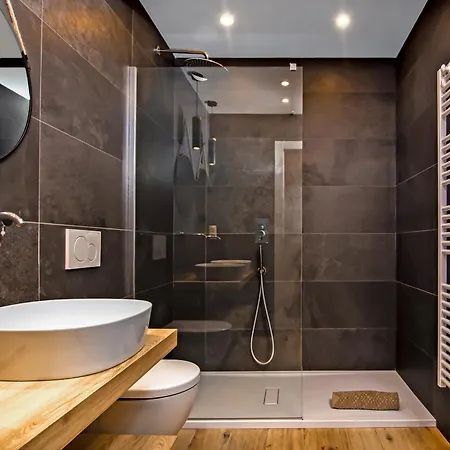 Apartament Somptueux - Piscine Privee - Parking